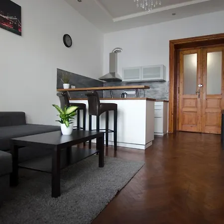 Hostel Globe Adults Only