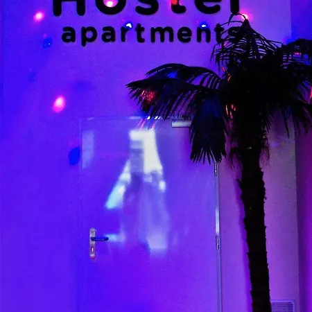 Globe Adults Only * Praga