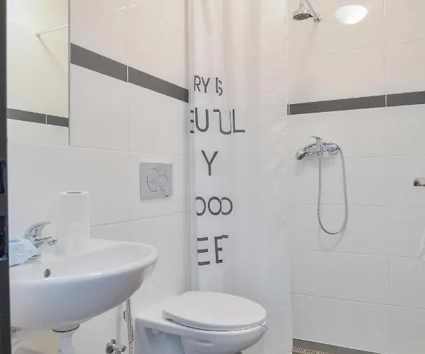 Globe Adults Only Vandrarhem Prag