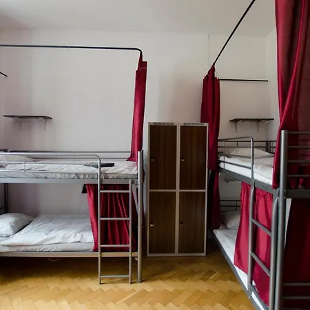 Globe Adults Only Hostal *