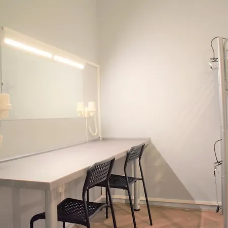 Globe Adults Only Hostel *