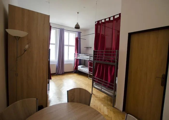 Globe Adults Only プラハ