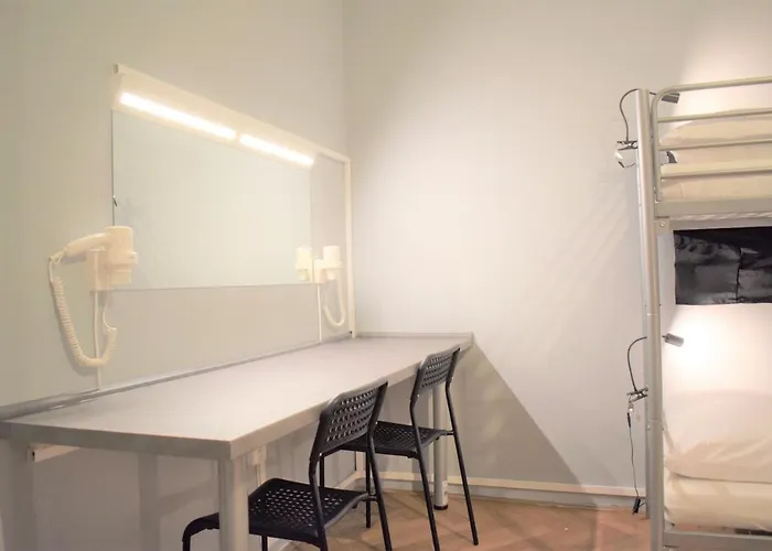 Globe Adults Only ホステル *