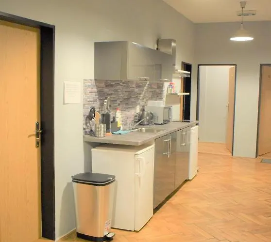 Globe Adults Only * プラハ