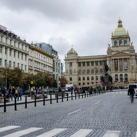 Globe Adults Only 프라하